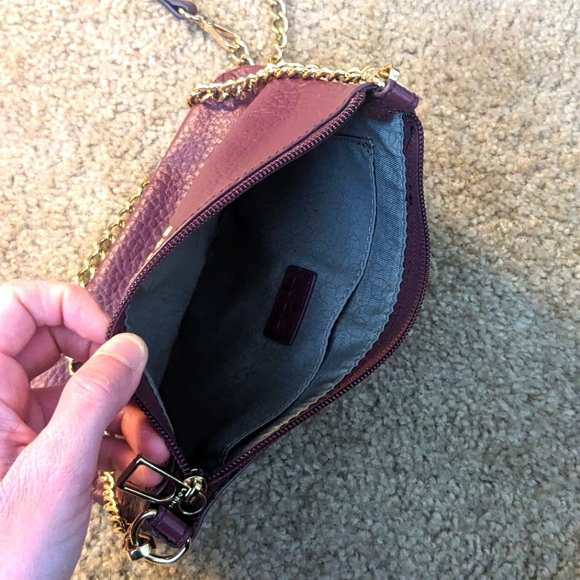 LODIS Maroon Crossbody Bag with Gold Chain - Picture 8 of 8